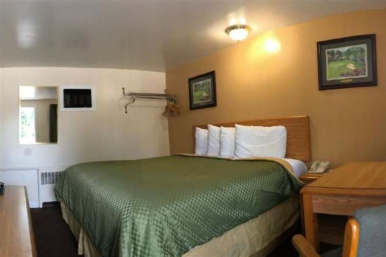 Americas Best Value Inn Jonesville/Hillsdale Exteriör bild