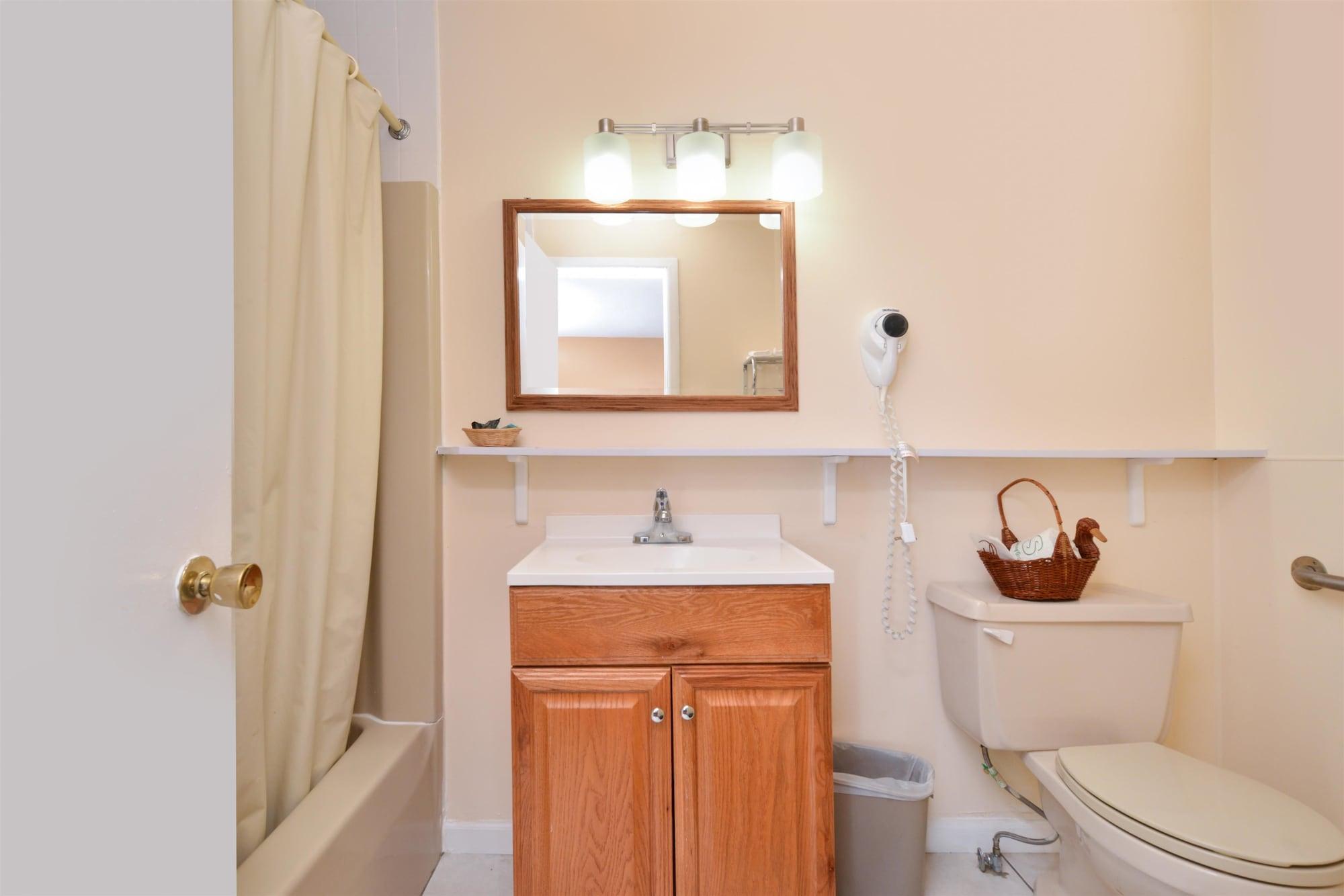 Americas Best Value Inn Jonesville/Hillsdale Exteriör bild