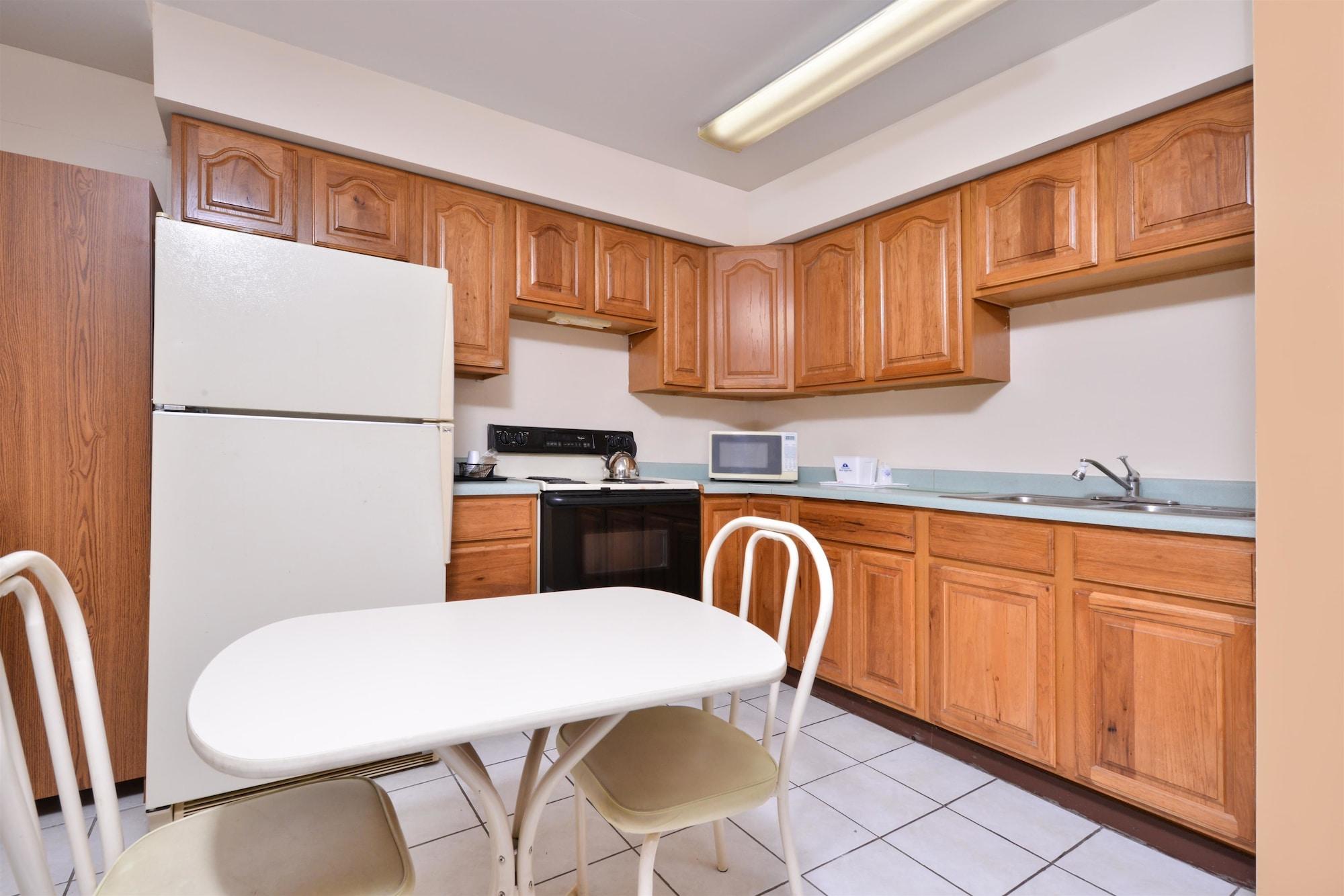 Americas Best Value Inn Jonesville/Hillsdale Exteriör bild