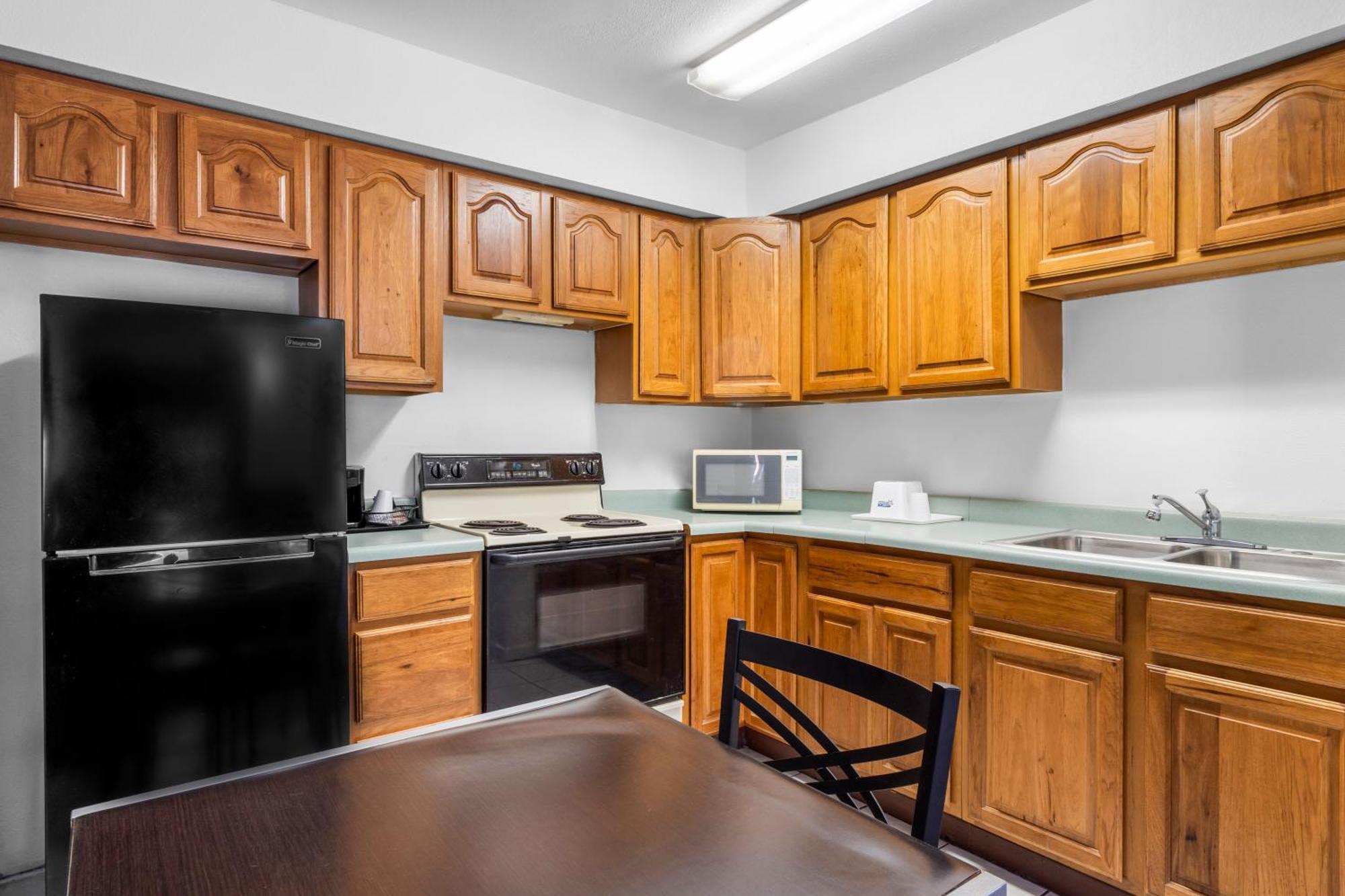 Americas Best Value Inn Jonesville/Hillsdale Exteriör bild