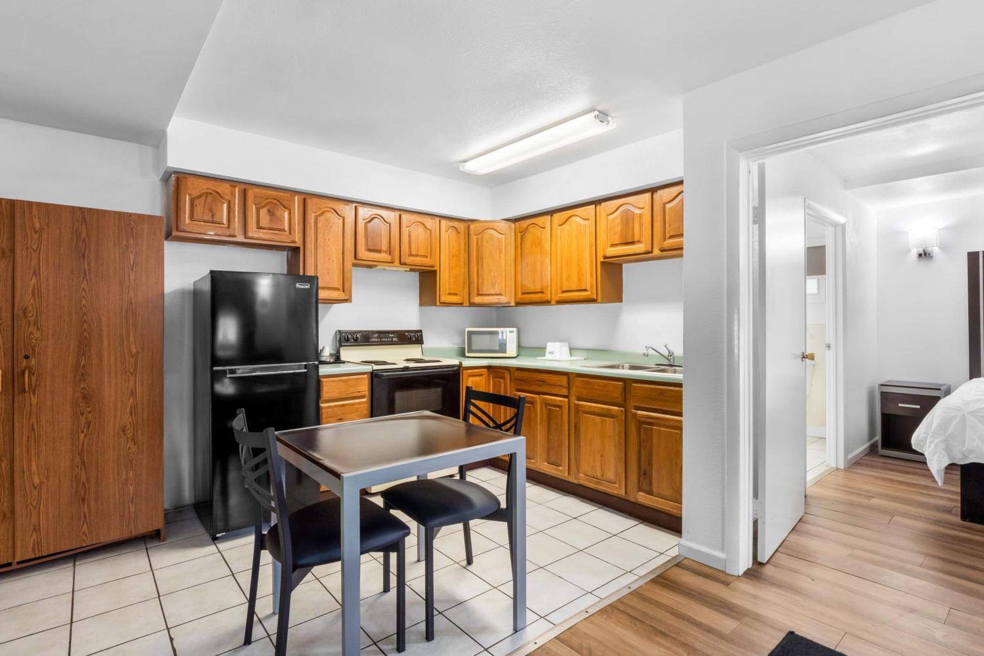 Americas Best Value Inn Jonesville/Hillsdale Exteriör bild