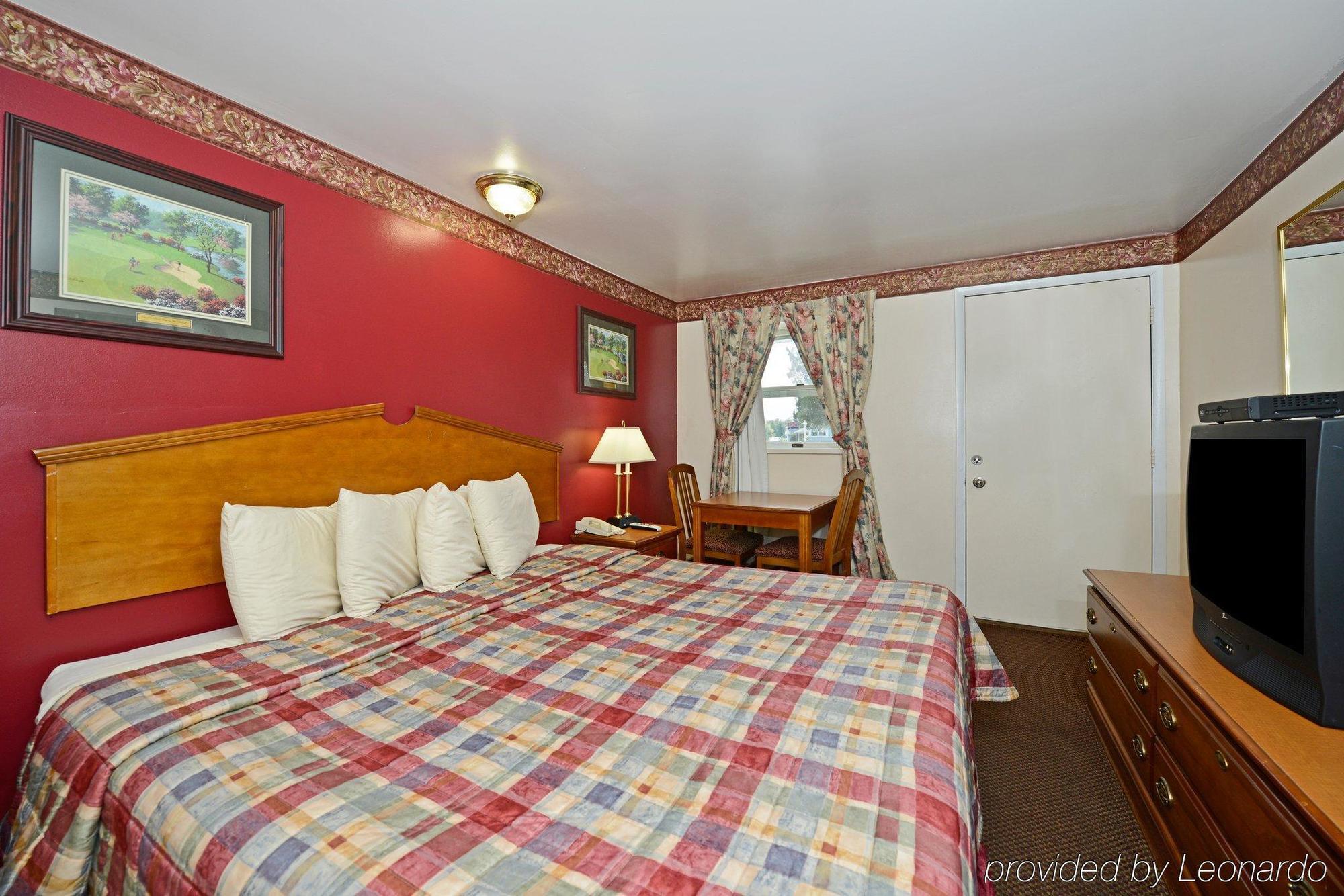 Americas Best Value Inn Jonesville/Hillsdale Rum bild