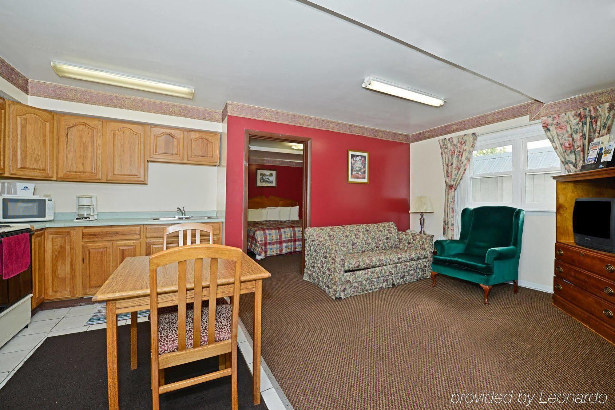 Americas Best Value Inn Jonesville/Hillsdale Rum bild